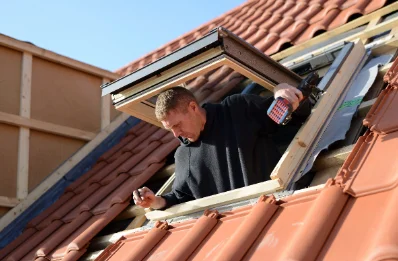 Pose de fenêtres de toit Velux à Saulges